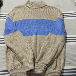 Women’s Aerie sweater
